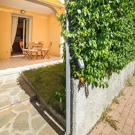 La Risacca - A Beautiful Garden Near The Sea *